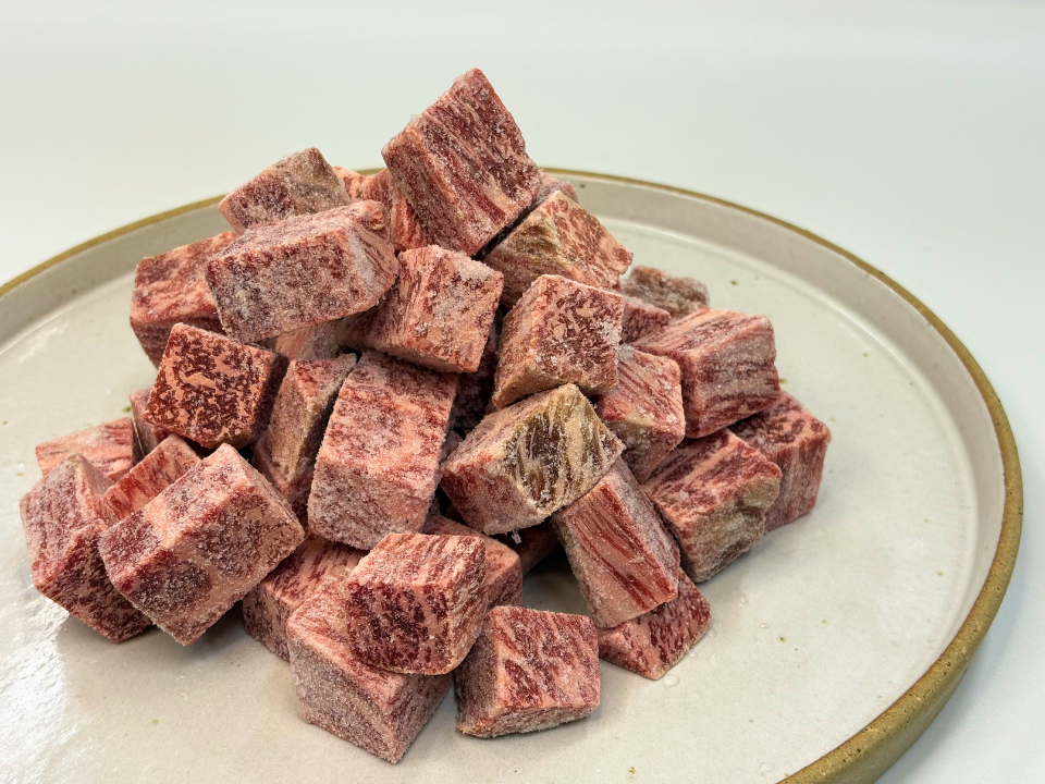 ＼新商品／ 使いたい分だけ使える！パラパラさいころステーキ 500g